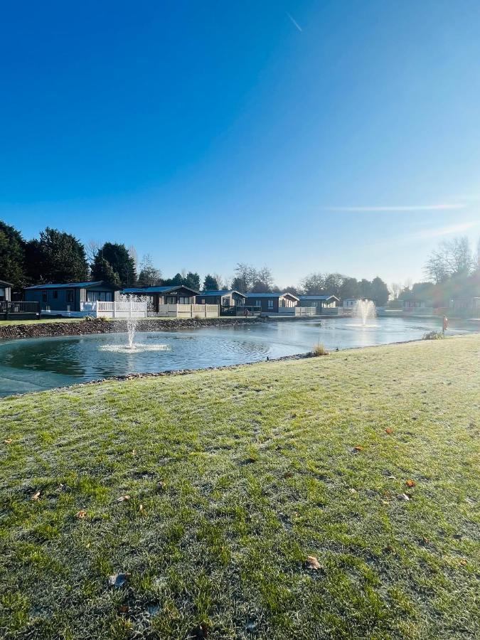 Loki'S Retreat Lodge With Hot Tub York Exterior foto