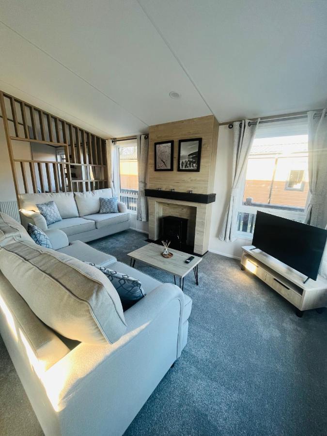 Loki'S Retreat Lodge With Hot Tub York Exterior foto